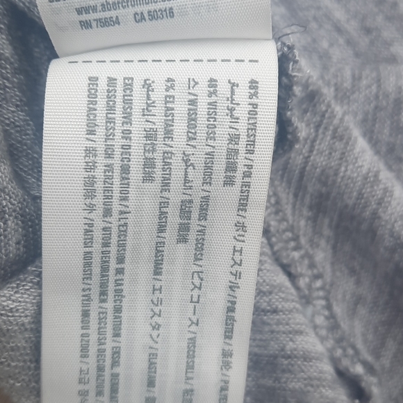 Hollister tank - Picture 4 of 6